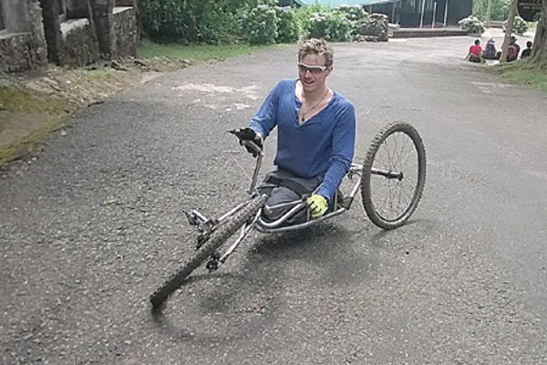 Swedish-man-with-disability-scales-the-roof-of-Africa