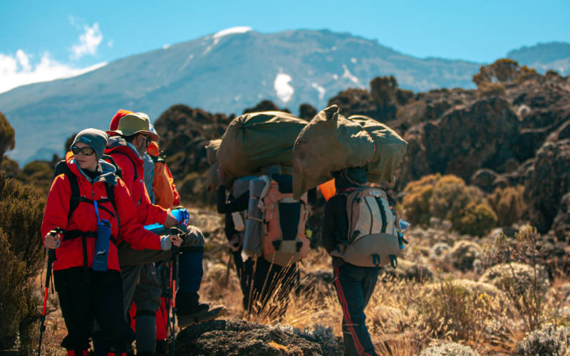 mount-kilimanjaro-porters