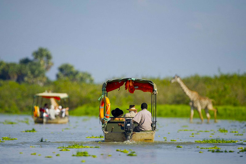 lake-manze-boat-safari