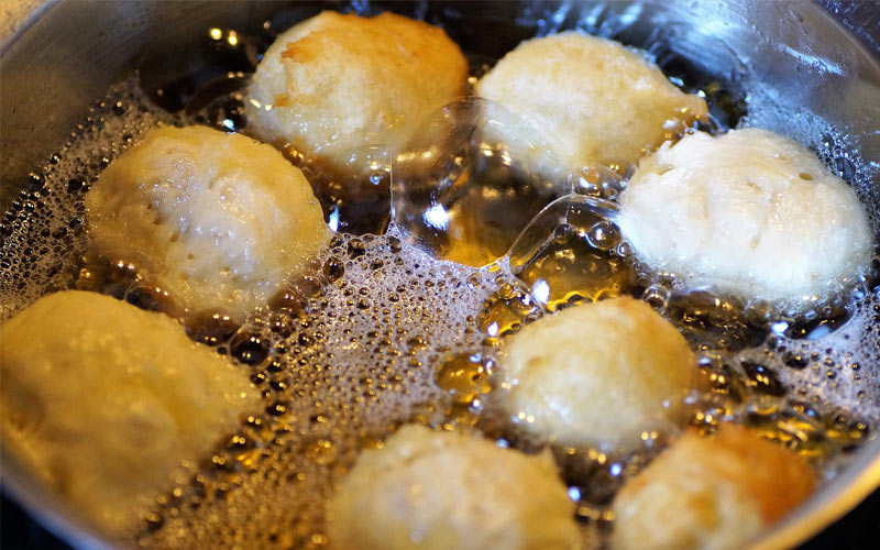 Zanzibar-Coconut-Doughnuts-Vitumbua