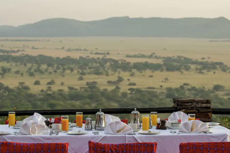 Serengeti-Serena-Safari-Lodge-Dining