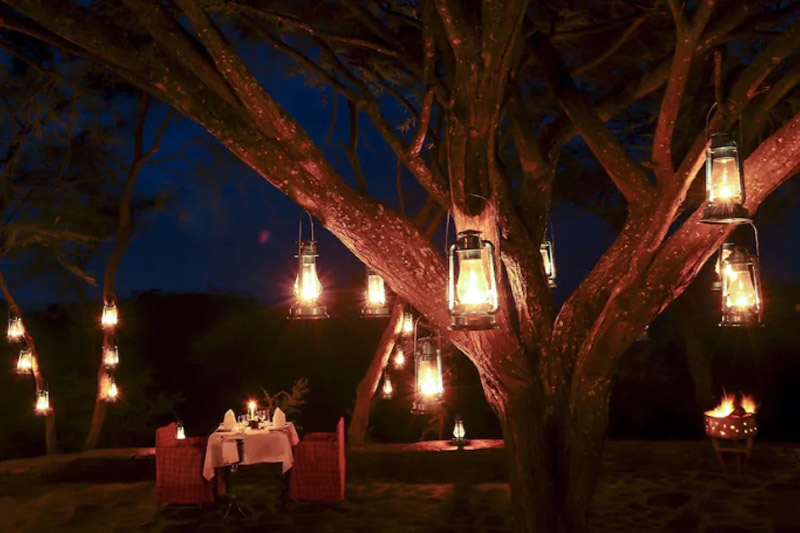 Serengeti-Serena-Safari-Lodge-Outdoor-Dining