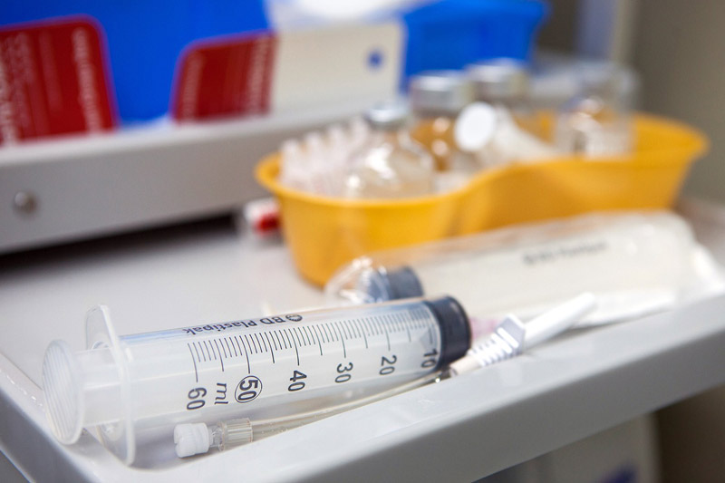 Tanzania-Vaccination-Requirements-syringe