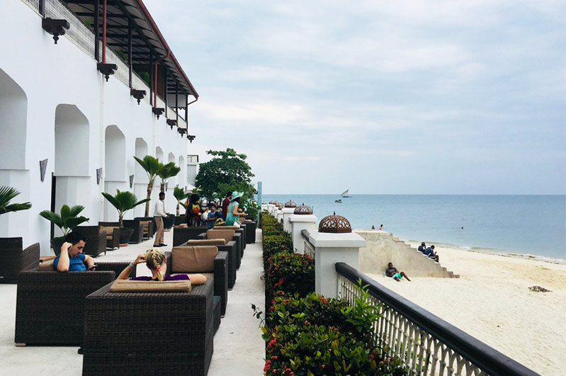 Park-Hyatt-Zanzibar-Outside-Bar